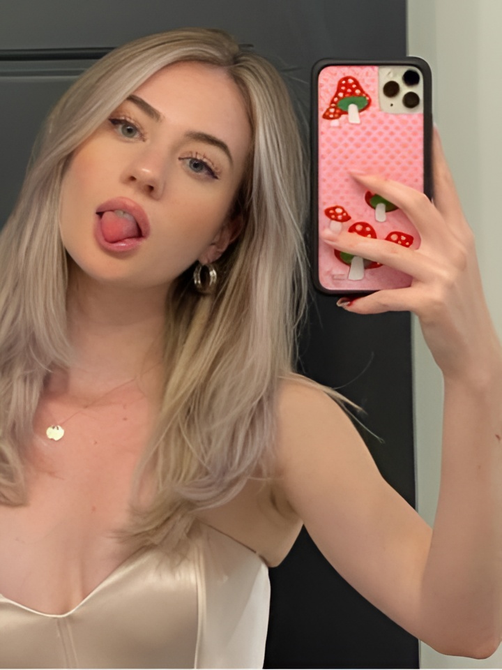 Раиса привлекальеная девушка из Симферополя цена от 2000 руб