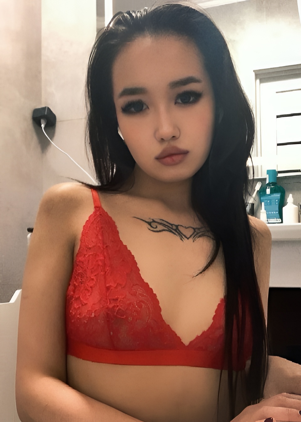 Дарина привлекательная девушка из Симферополя цена от 17000 руб