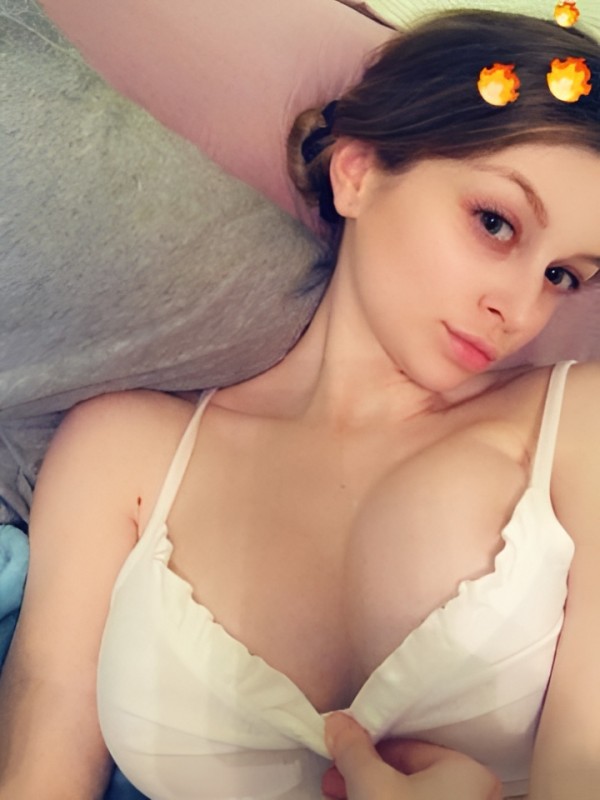 Катенька привлекательная девушка из Симферополя цена от 1500 руб