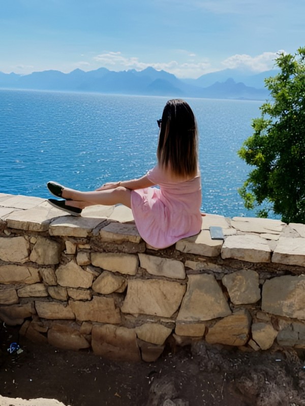 Лолита привлекательная девушка из Симферополя цена от 5000 руб