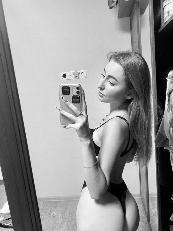 Настя привлекательная девушка из Симферополя цена от 3000 руб