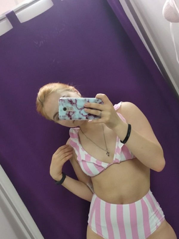 Олеся привлекательная девушка из Симферополя цена от 6000 руб